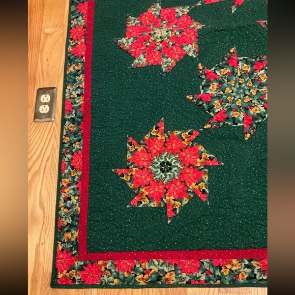 Handmade Vintage Christmas Quilt - Picture 6 of 8